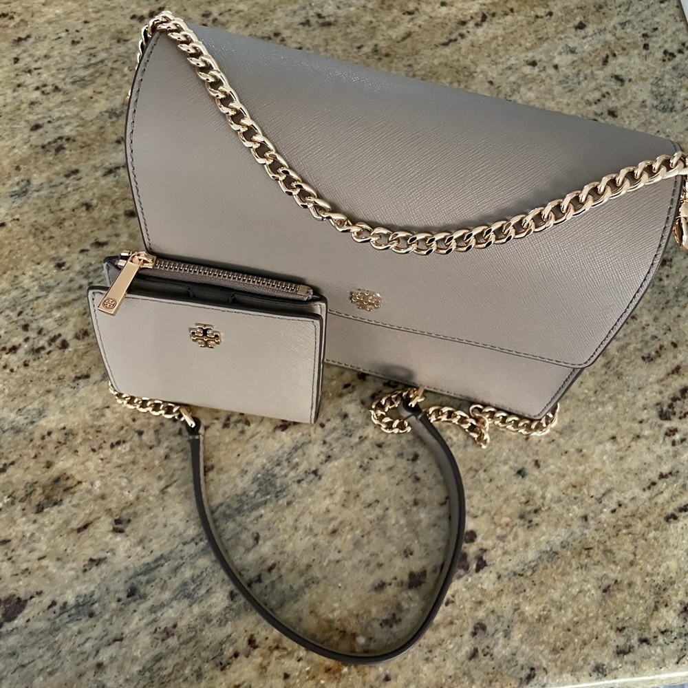 New Tory Burch set ๐ - Picture 6 of 13